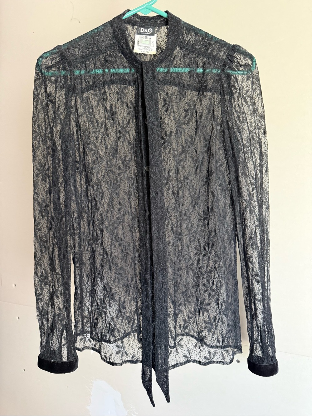 Dolce & Gabbana Black Lace Blouse with Velvet Cuffs - Picture 5 of 10